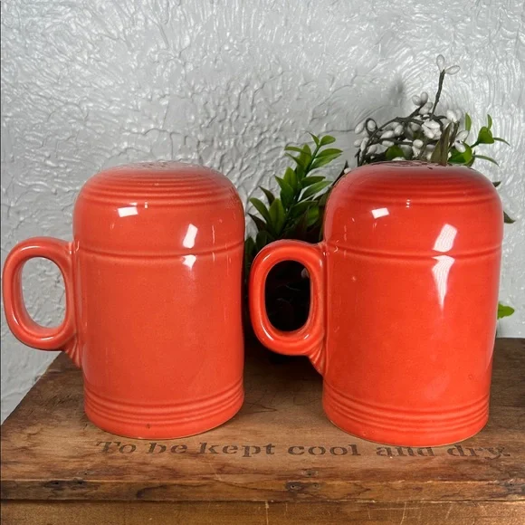 Fiesta Persimmon 1989 Salt & Pepper Shaker Set Homer Laughlin HLC USA Fiestaware - Picture 6 of 12
